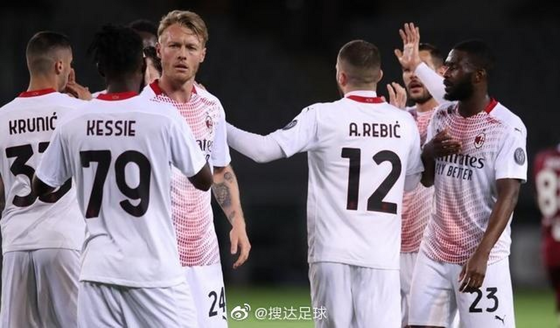 开云体育-那不勒斯防线失准，惨遭维罗纳逆袭的简单介绍