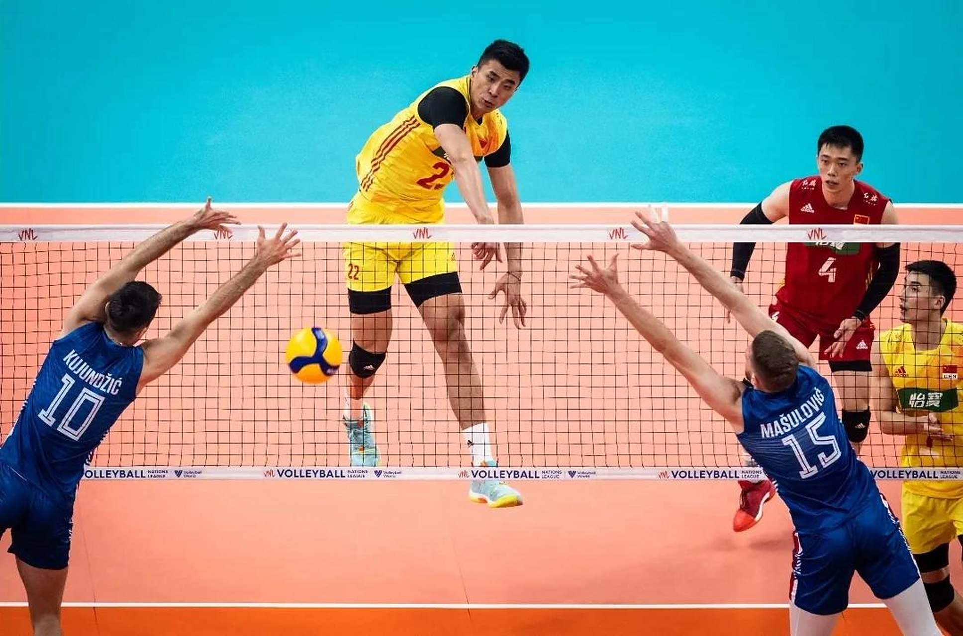 开云体育官方入口-意超劲旅击败对手晋级下一轮的简单介绍