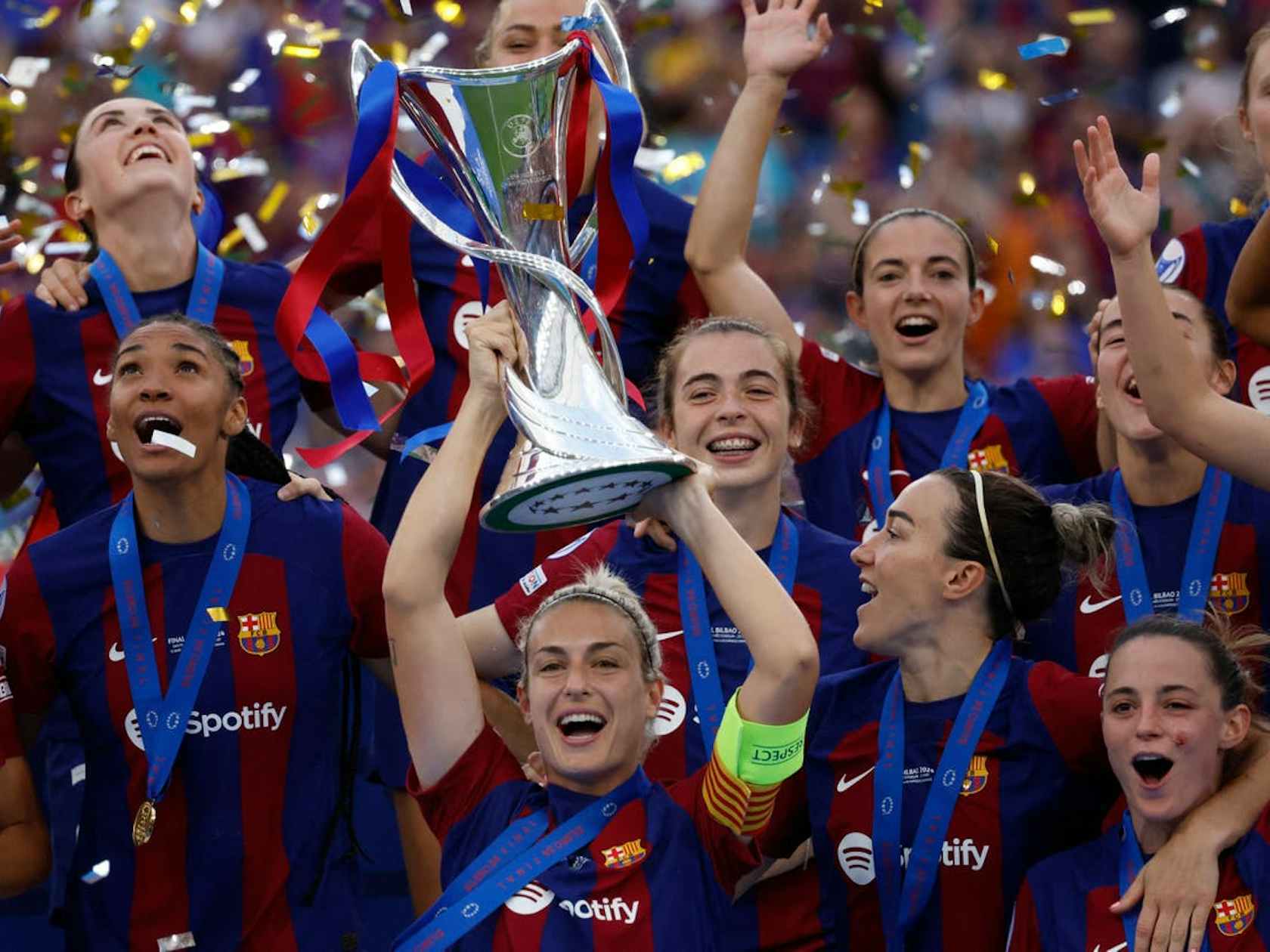 巴黎进入欧冠决赛，创造历史壮举