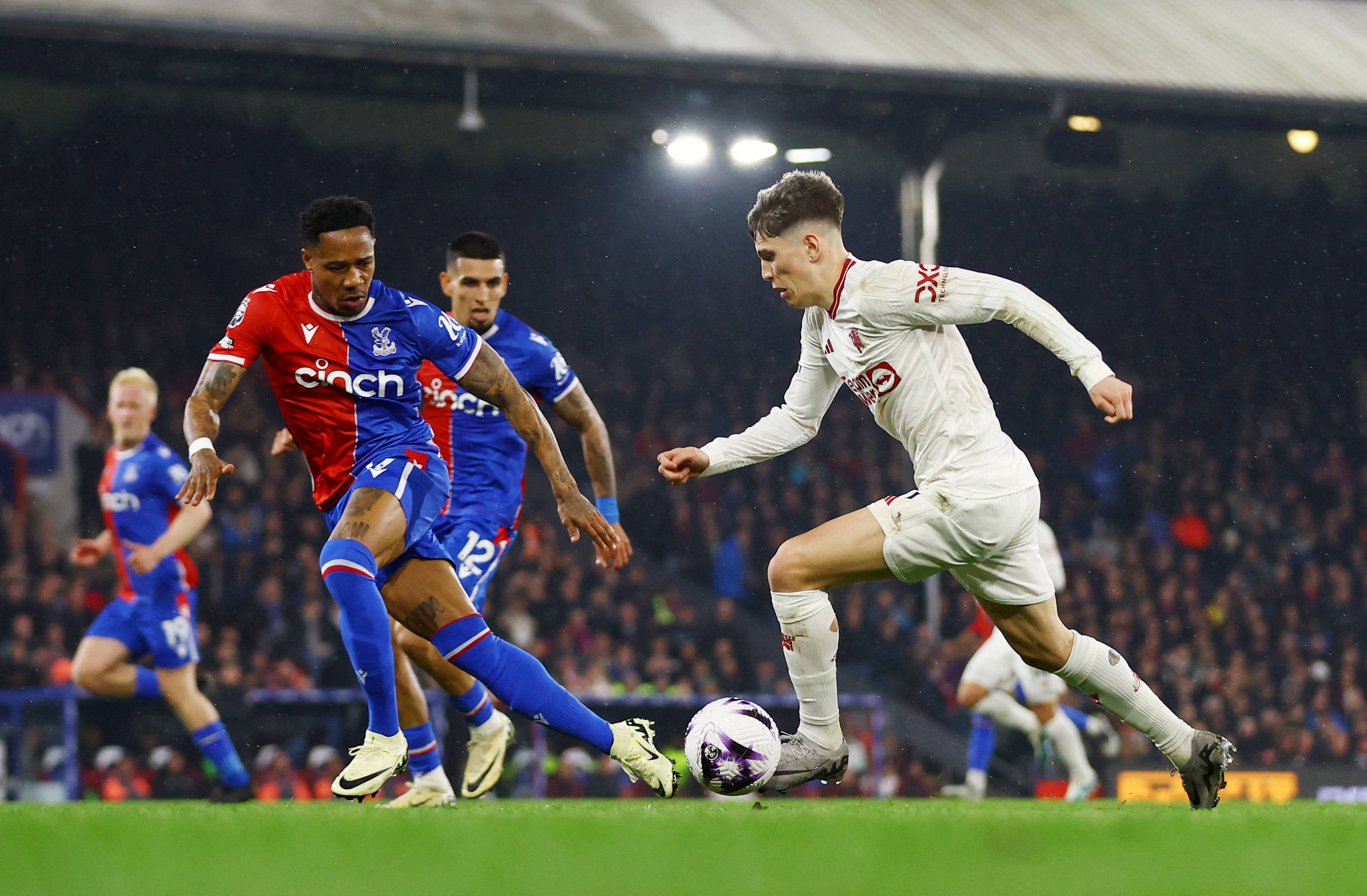 开云体育官网-阿斯顿维拉取胜保级，英超保级成绩显著的简单介绍