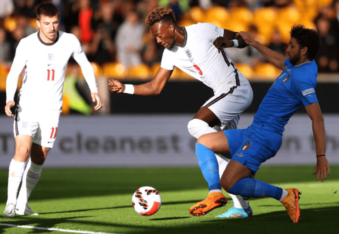 开云体育入口-中东豪强艰难晋级，小组头名在望的简单介绍