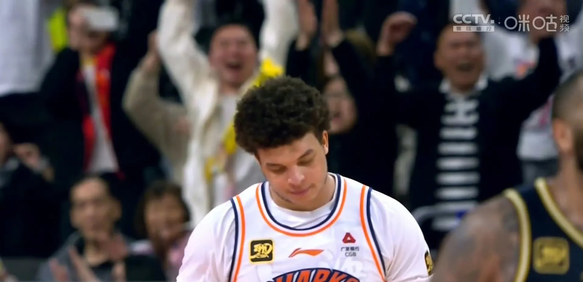 开云体育亚洲官网-球员个人表现亮眼，带领球队晋级下一轮