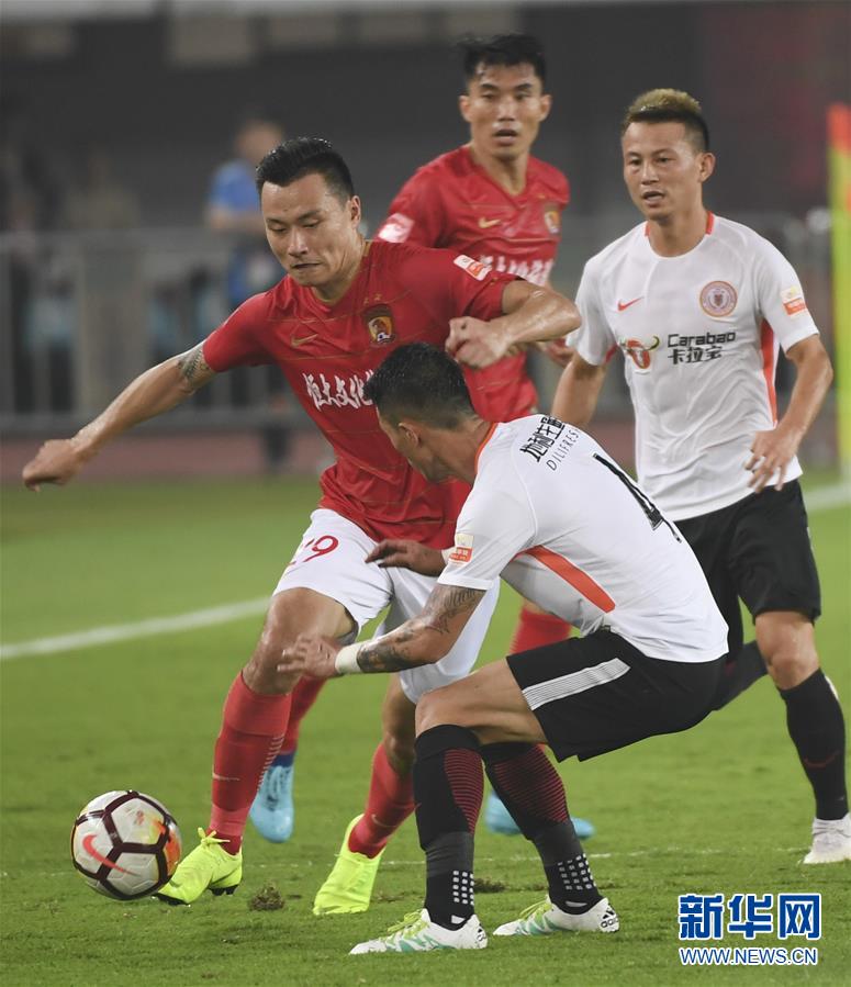 开云体育在线-恒大主场大胜，晋级进程顺畅