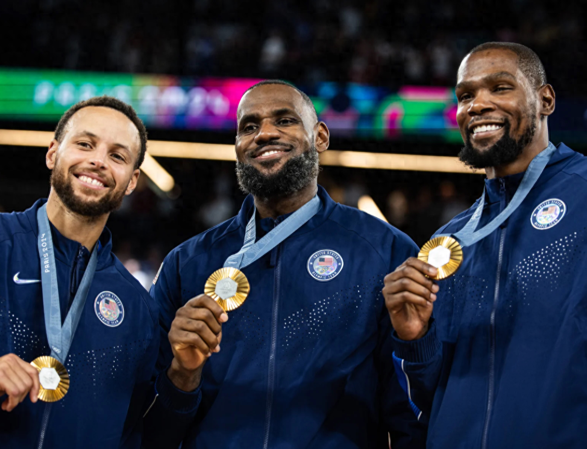 美国球队实力强大，获得比赛冠军